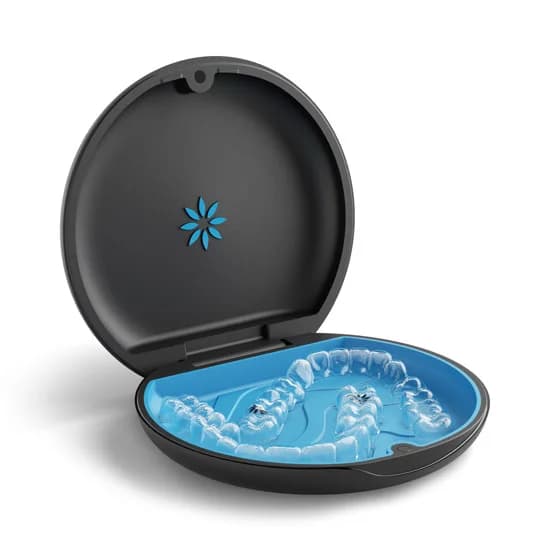 Invisalign unsichtbare Zahnschienen Dresden