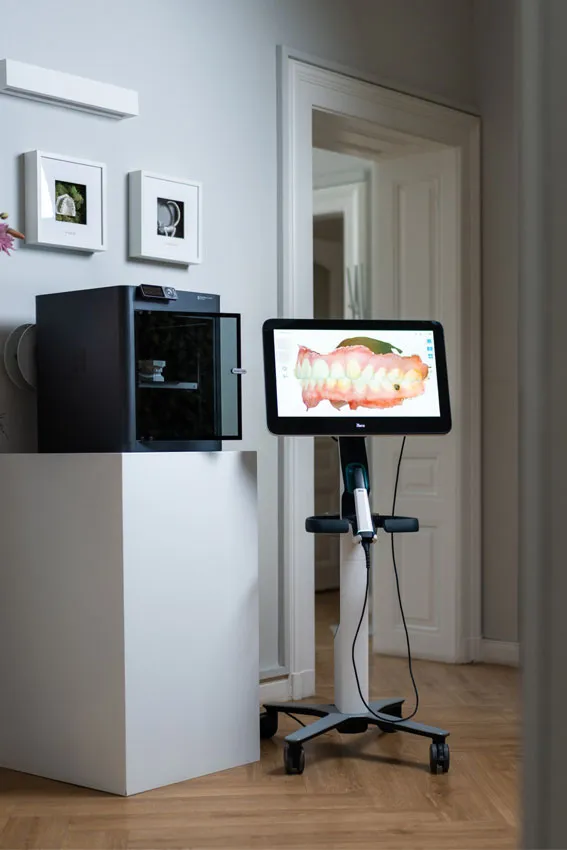 Modernster Intraoral-Scanner in der Praxis am Schillerplatz